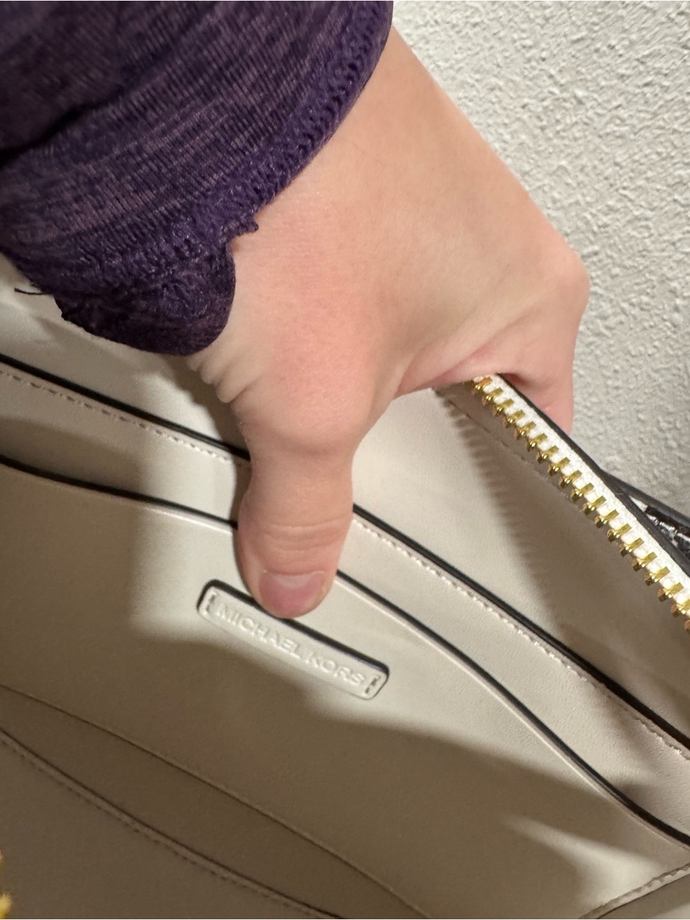 Michael Kors Emilia Half Moon Animal Print - Picture 14 of 15